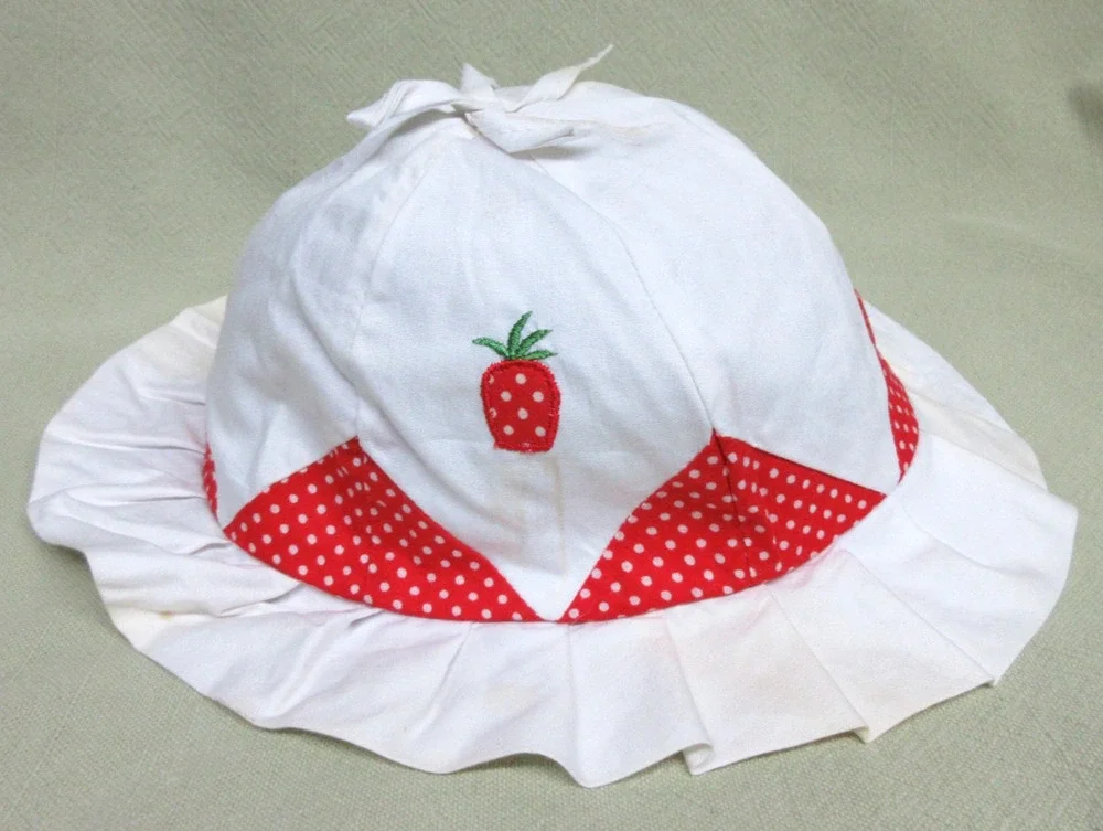 6-12 mo Vintage Strawberry Bucket Sun Hat w/ Pleated Rim & Bow
